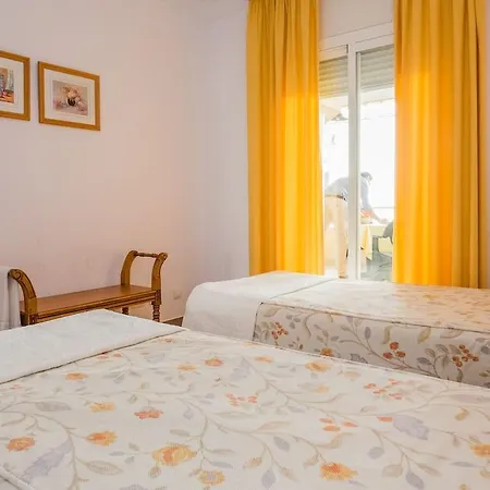Andalucia - Edificio Cantares Nerja